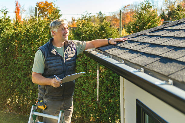 Professional Roof Replacement technician working in Everett, WA